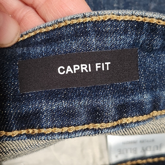 JUDY BLUE Chevelle Hi-Rise Cuffed Distressed Capri Jeans Womens Plus 16W - Picture 9 of 12